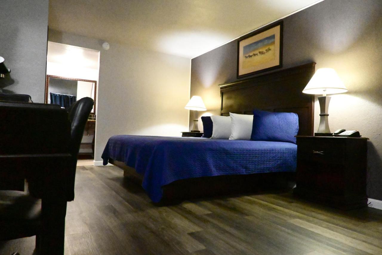 R Nite Star Inn And Suites -Home Of The Cowboys & Rangers Arlington Bagian luar foto